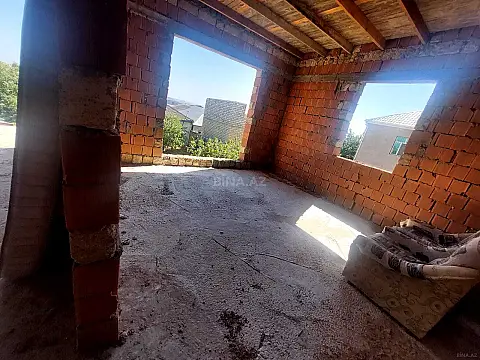 Satılır 8 otaqlı həyət evi 420 m²