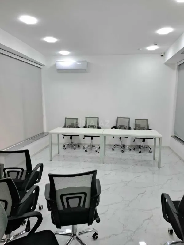 Kirayə verilir 16 otaqlı ofis 400 m²