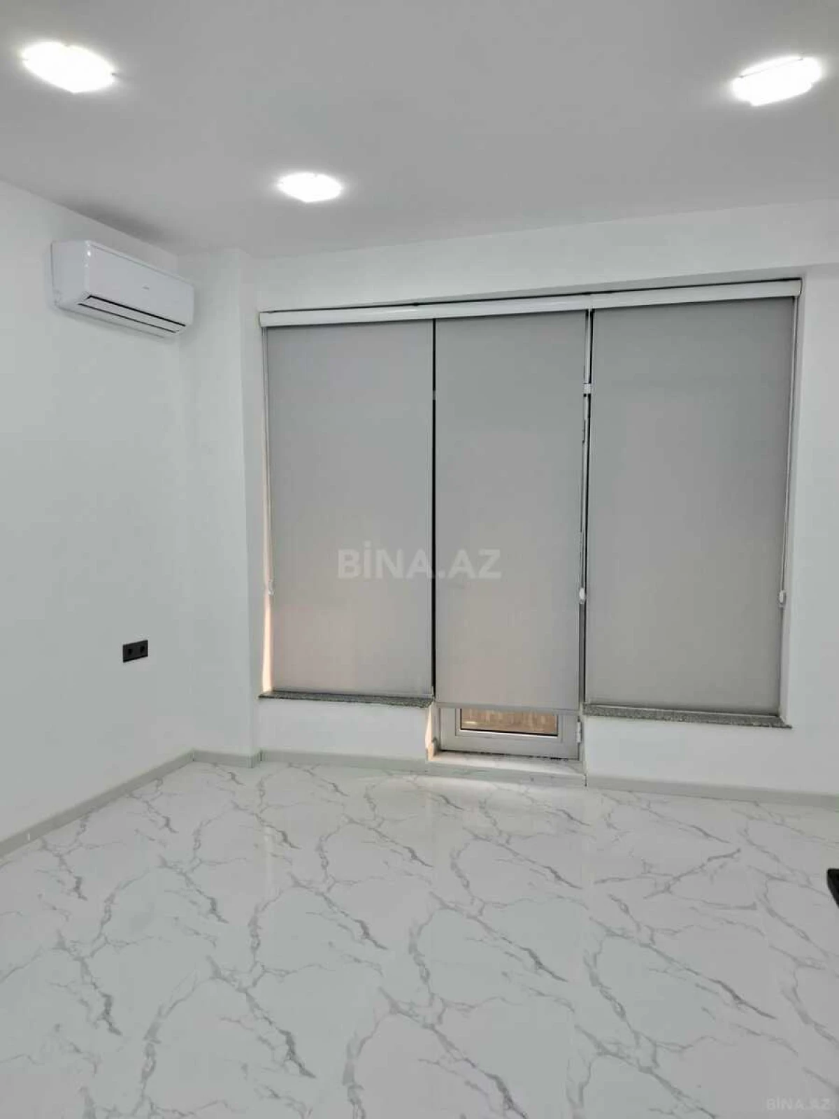 Kirayə verilir 16 otaqlı ofis 400 m²