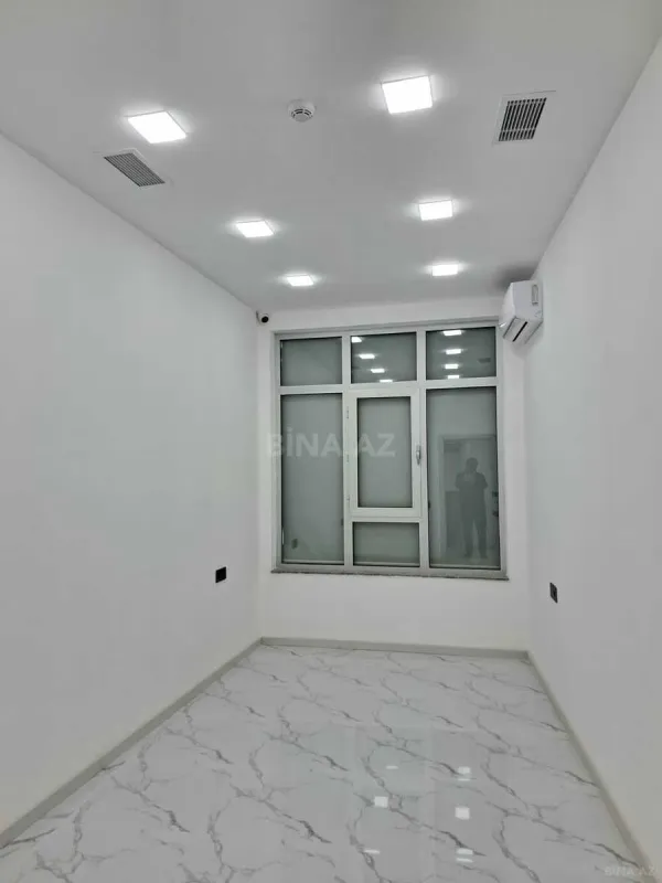 Kirayə verilir 16 otaqlı ofis 400 m²