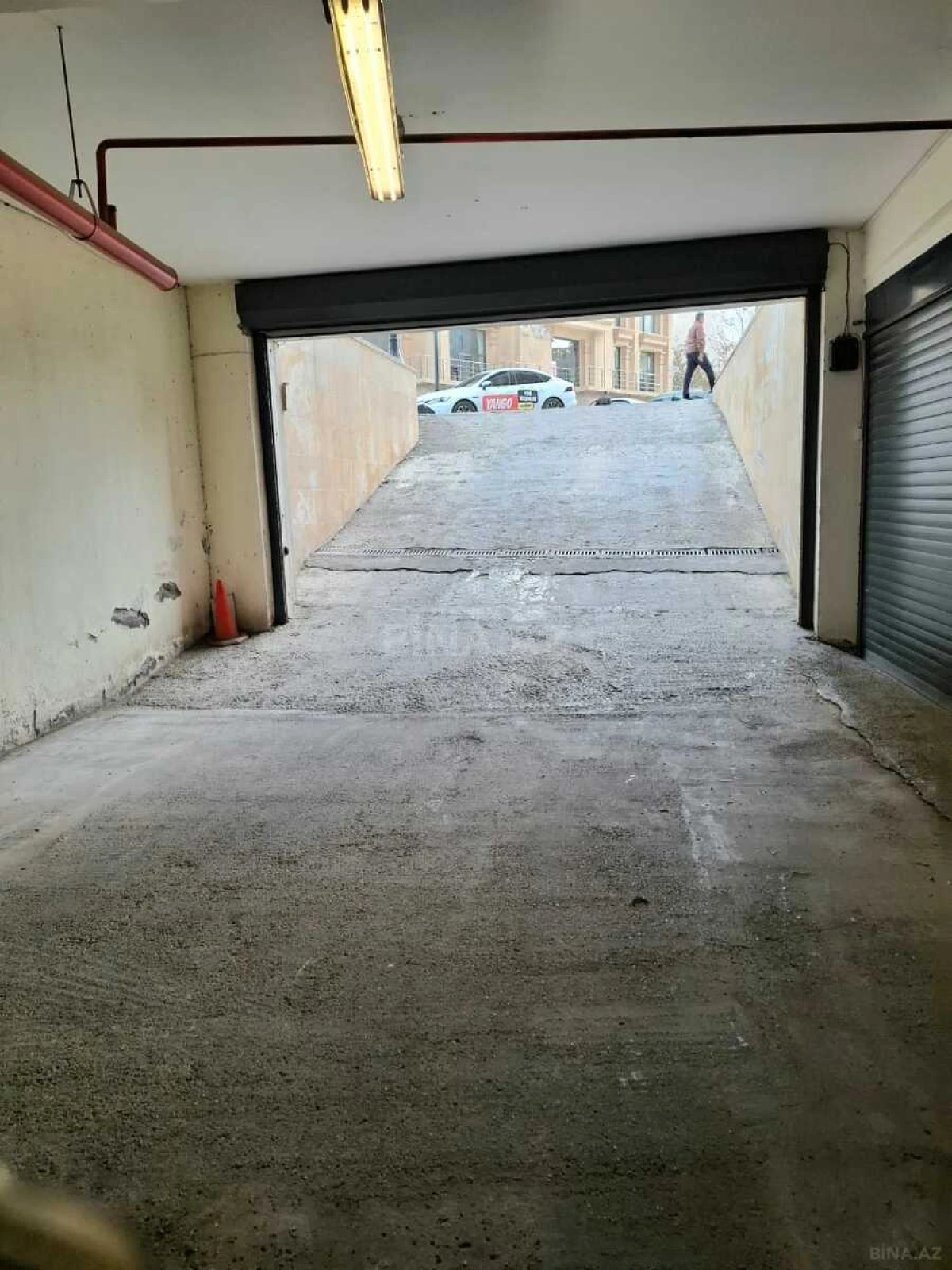 Kirayə verilir 16 otaqlı ofis 400 m²