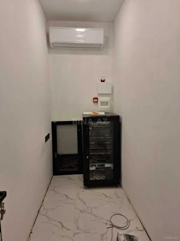 Kirayə verilir 16 otaqlı ofis 400 m²