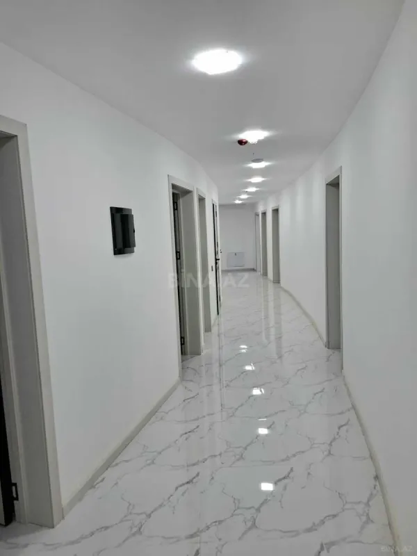Kirayə verilir 16 otaqlı ofis 400 m²