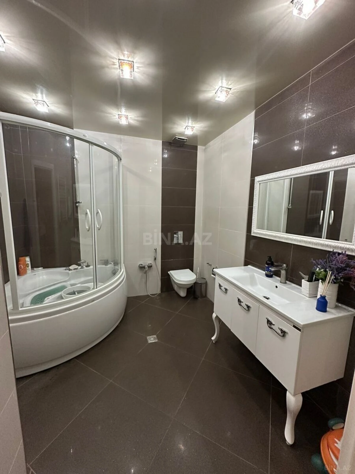 Satılır 3 otaqlı mənzil 150 m²