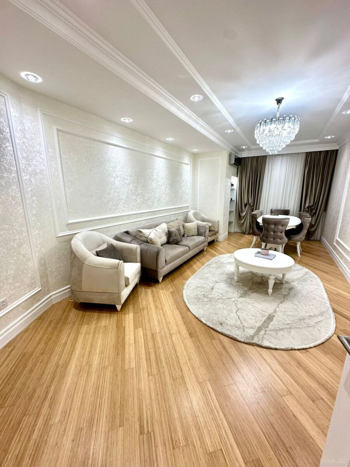 Satılır 3 otaqlı mənzil 150 m²