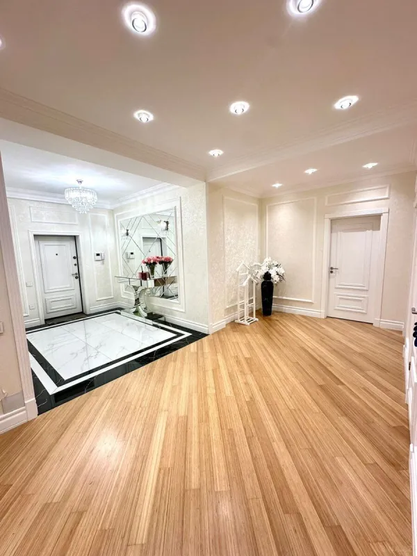 Satılır 3 otaqlı mənzil 150 m²