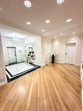 Satılır 3 otaqlı mənzil 150 m²