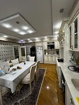 Satılır 3 otaqlı mənzil 155 m²