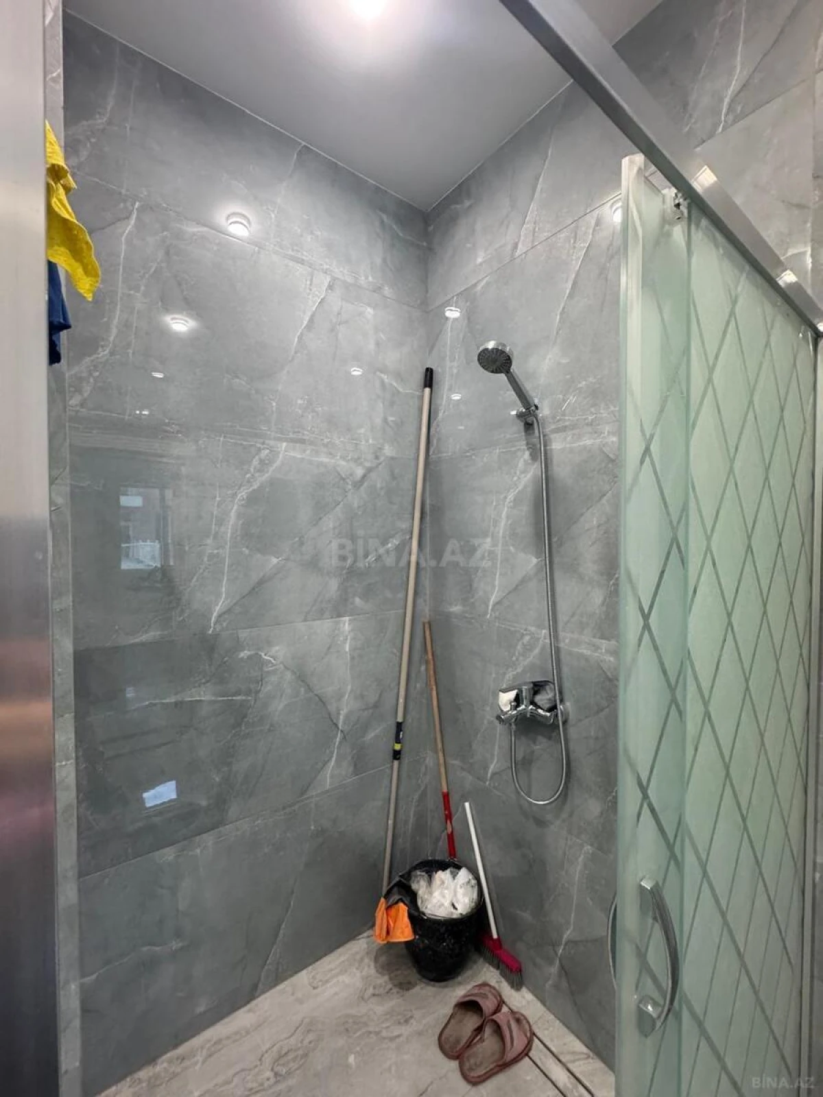 Kirayə verilir 3 otaqlı ofis 120 m²