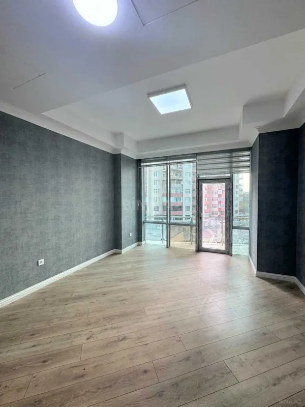 Kirayə verilir 3 otaqlı ofis 120 m²