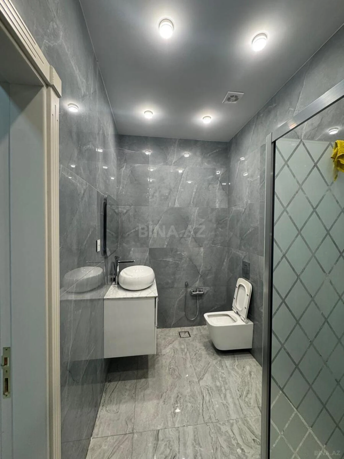 Kirayə verilir 3 otaqlı ofis 120 m²