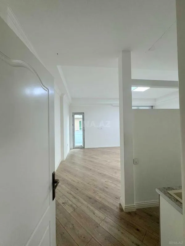 Kirayə verilir 3 otaqlı ofis 120 m²