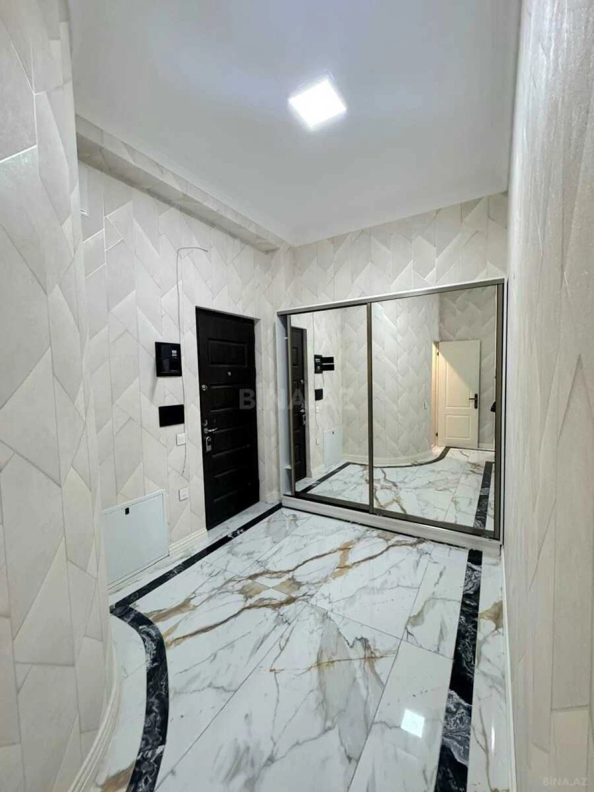 Kirayə verilir 3 otaqlı ofis 120 m²