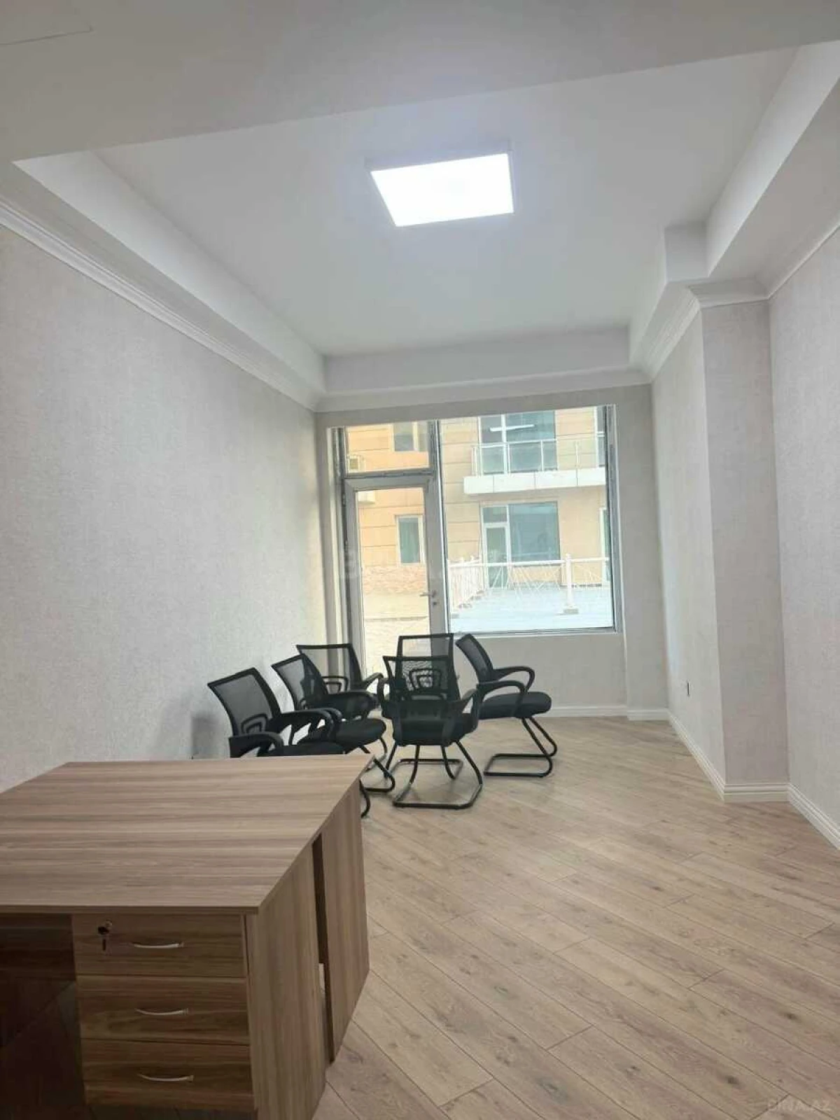 Kirayə verilir 3 otaqlı ofis 120 m²