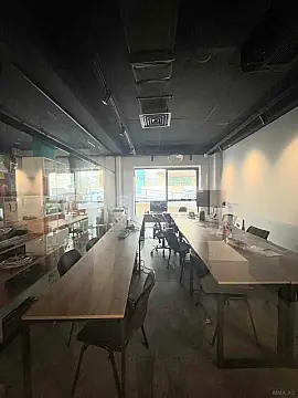 Satılır obyekt 440 m²