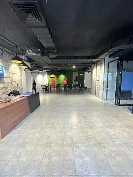 Satılır obyekt 440 m²