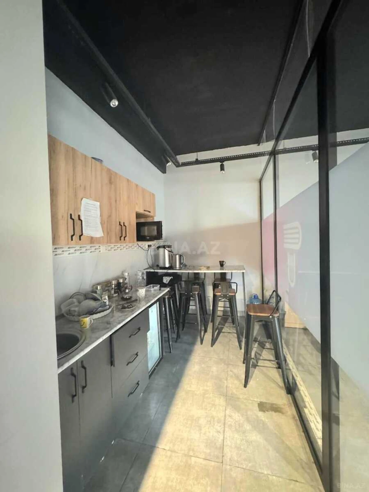 Satılır obyekt 440 m²