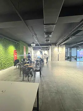 Satılır obyekt 440 m²