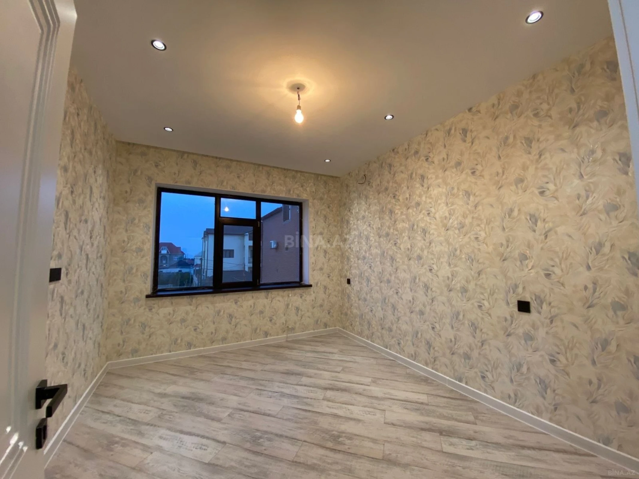 Satılır 4 otaqlı həyət evi 150 m²