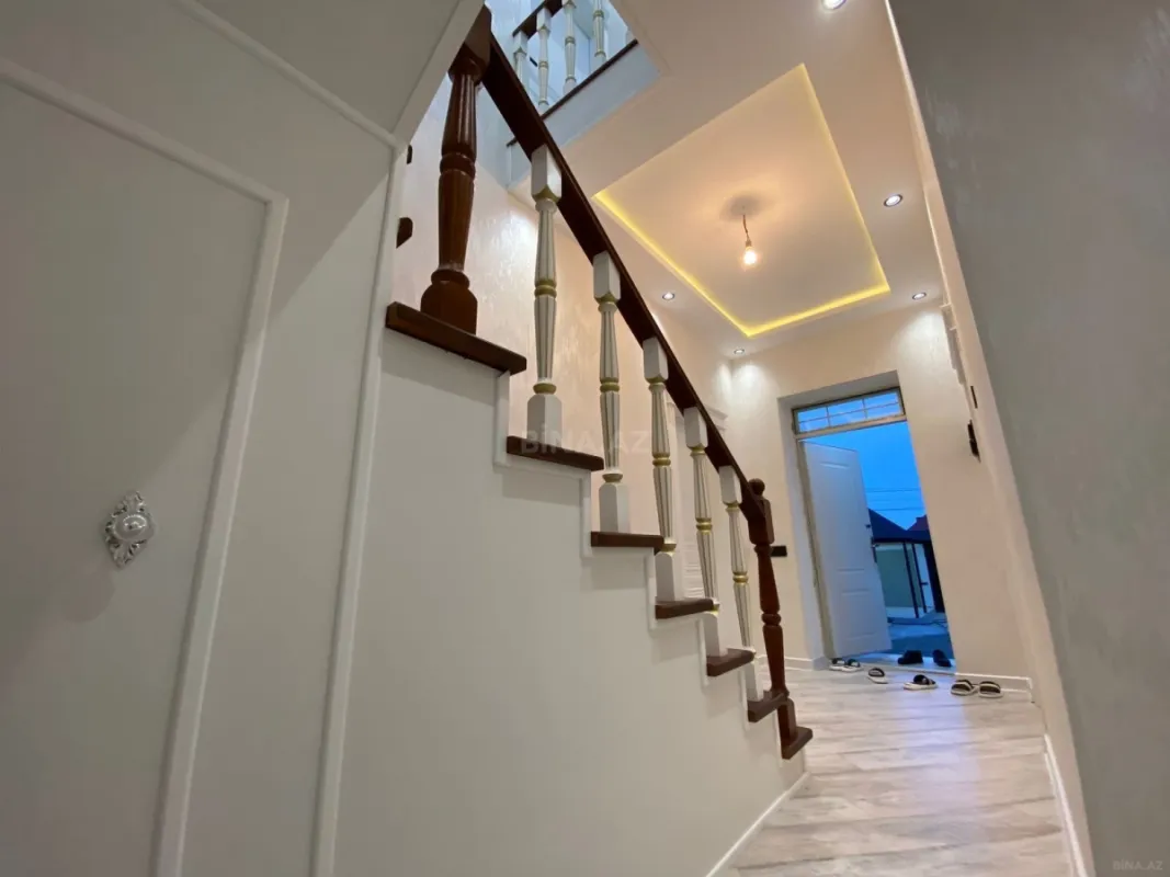 Satılır 4 otaqlı həyət evi 150 m²