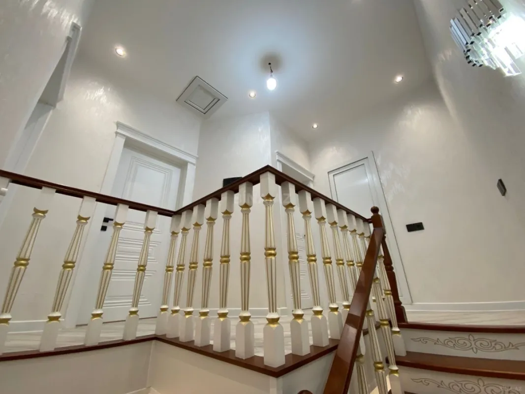 Satılır 4 otaqlı həyət evi 150 m²