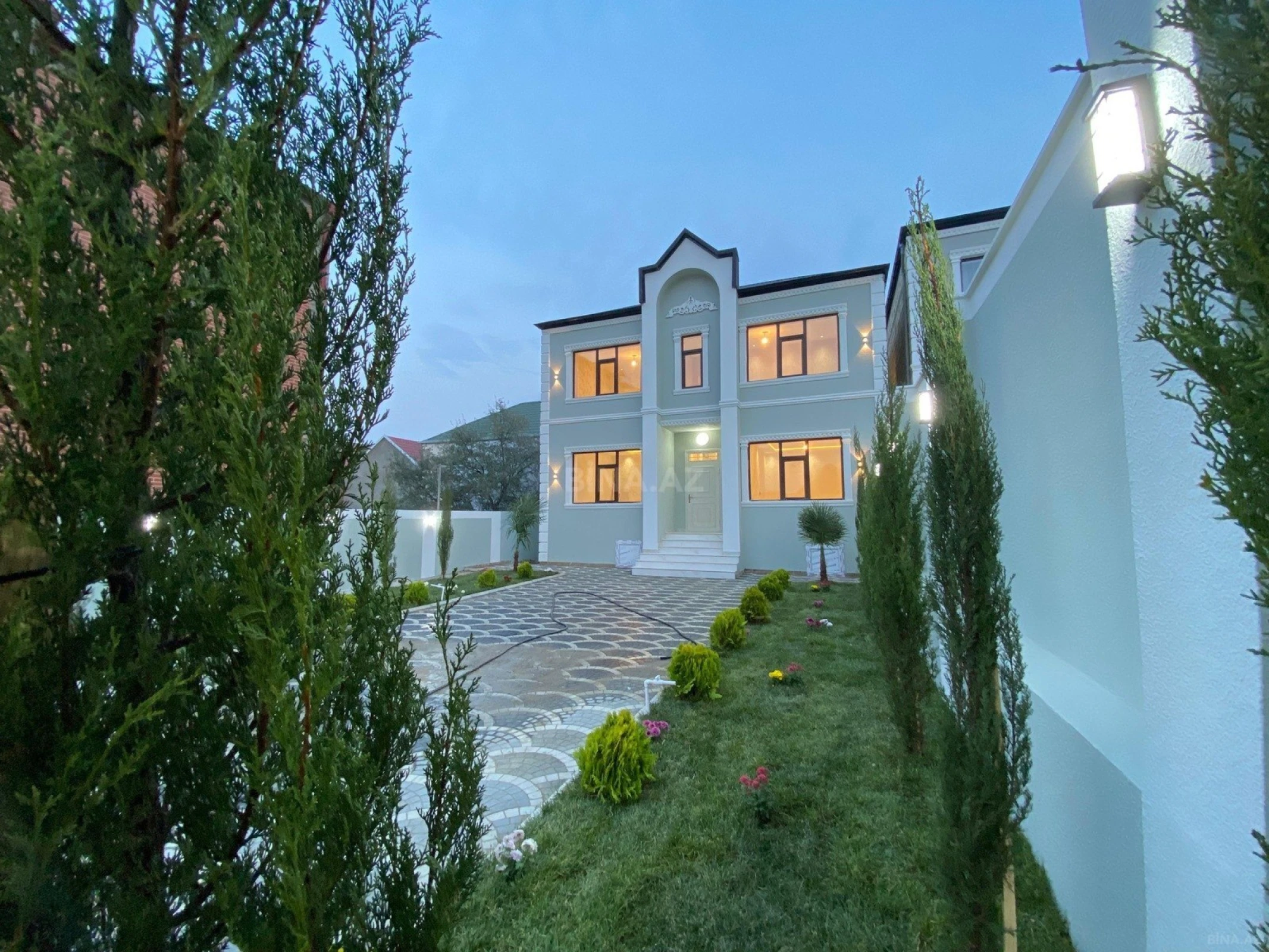 Satılır 4 otaqlı həyət evi 150 m²
