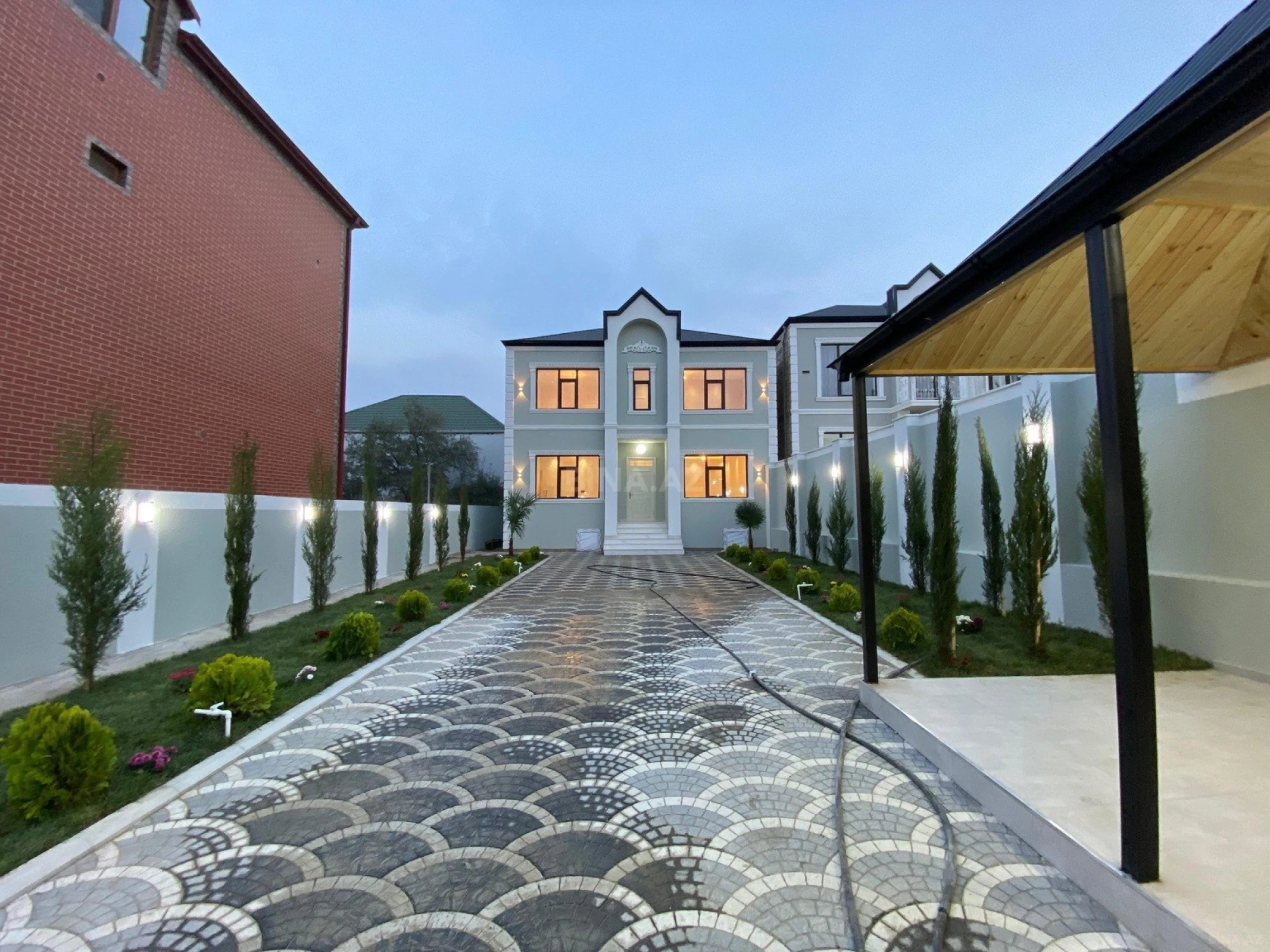 Satılır 4 otaqlı həyət evi 150 m²