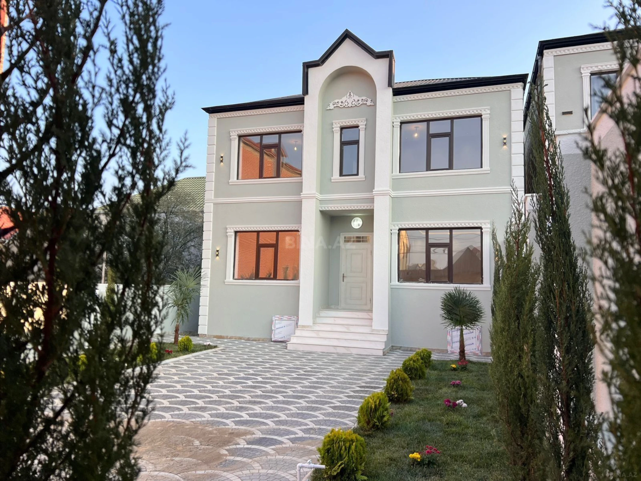 Satılır 4 otaqlı həyət evi 150 m²