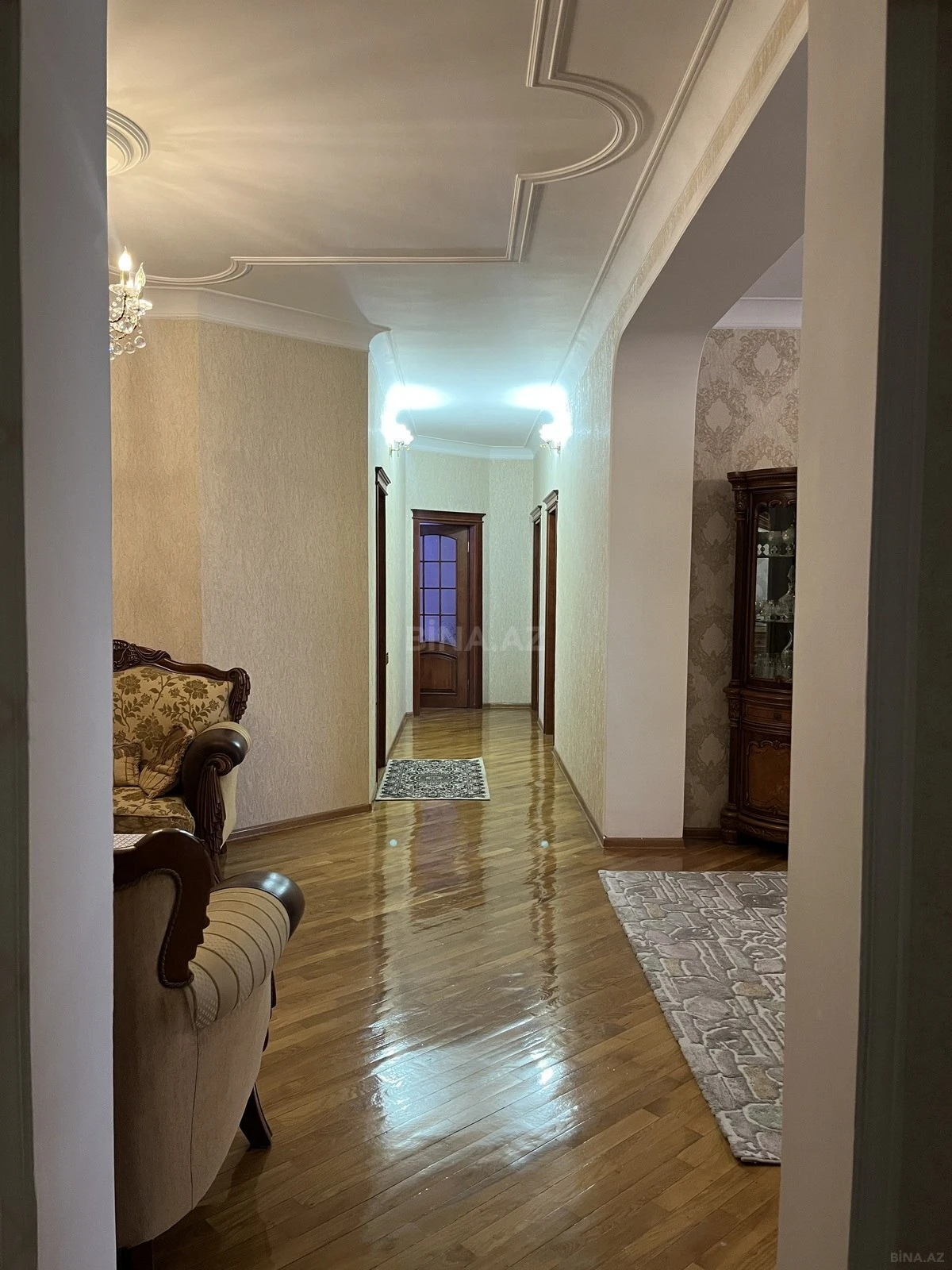 Kirayə verilir 1 otaqlı mənzil 174 m²