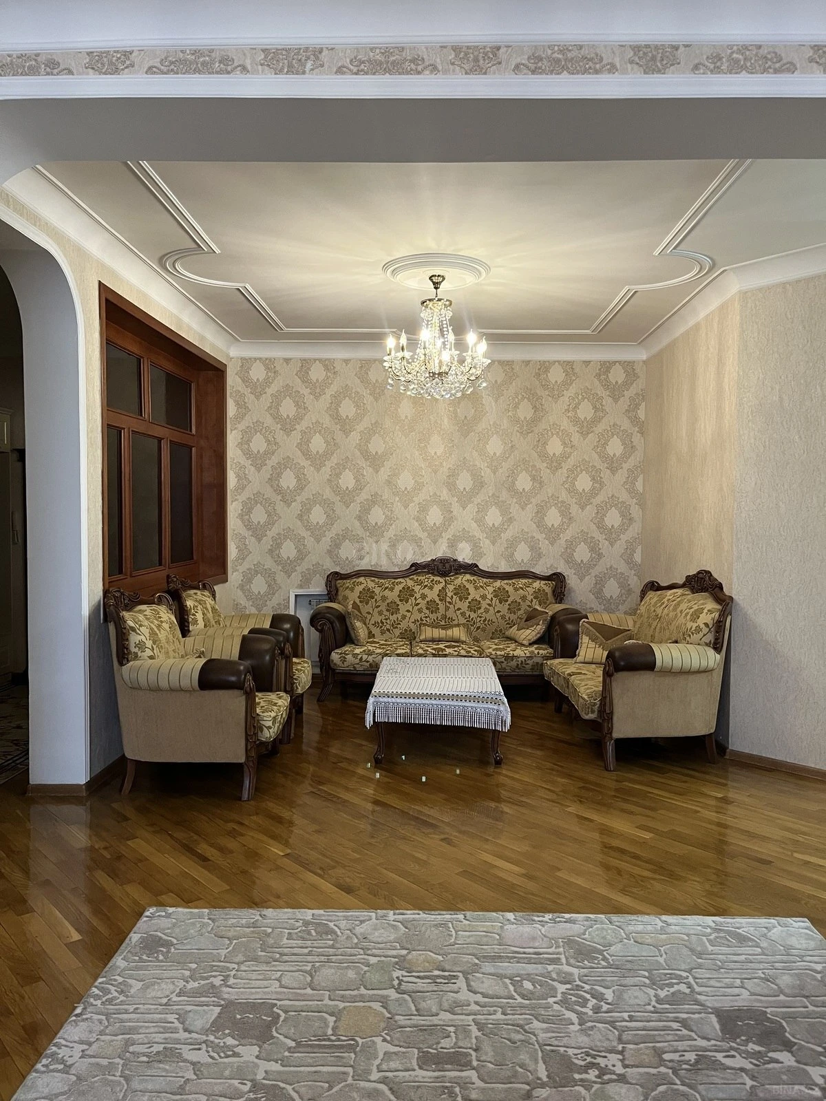 Kirayə verilir 1 otaqlı mənzil 174 m²