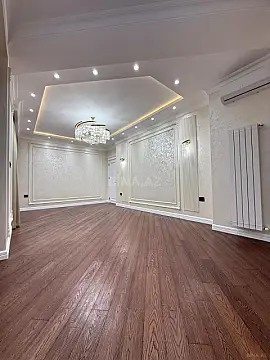 Satılır 3 otaqlı mənzil 130 m²
