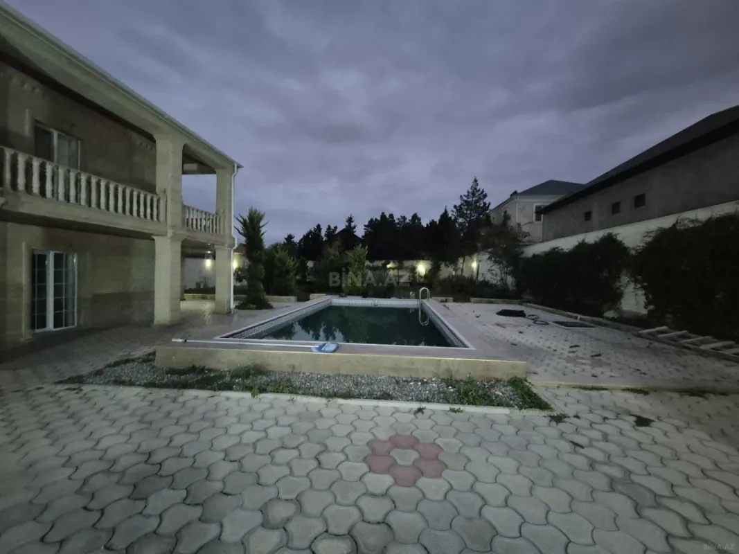 Satılır 4 otaqlı həyət evi 250 m²