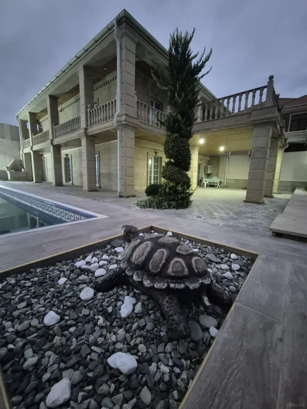 Satılır 4 otaqlı həyət evi 250 m²