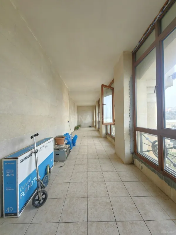 Satılır 4 otaqlı mənzil 170 m²