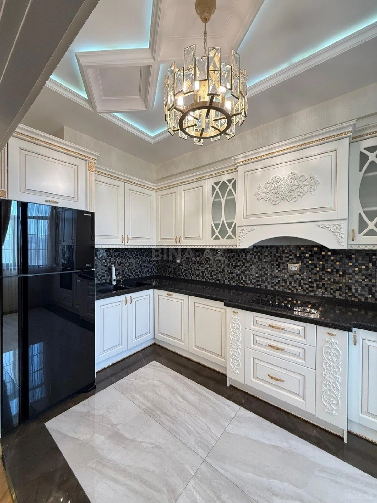 Satılır 2 otaqlı mənzil 88 m²