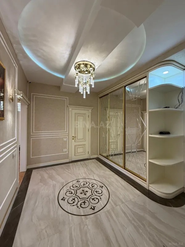 Satılır 2 otaqlı mənzil 88 m²