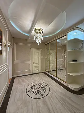 Satılır 2 otaqlı mənzil 88 m²