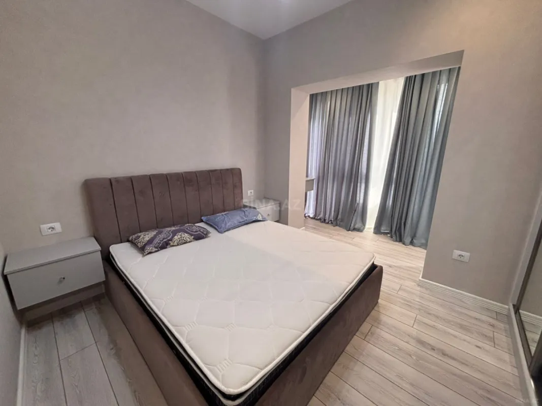 Kirayə verilir 2 otaqlı mənzil 70 m²