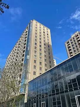 Satılır 2 otaqlı mənzil 100 m² — Bakı, İnşaatçılar 2 otaq 100.00 m²