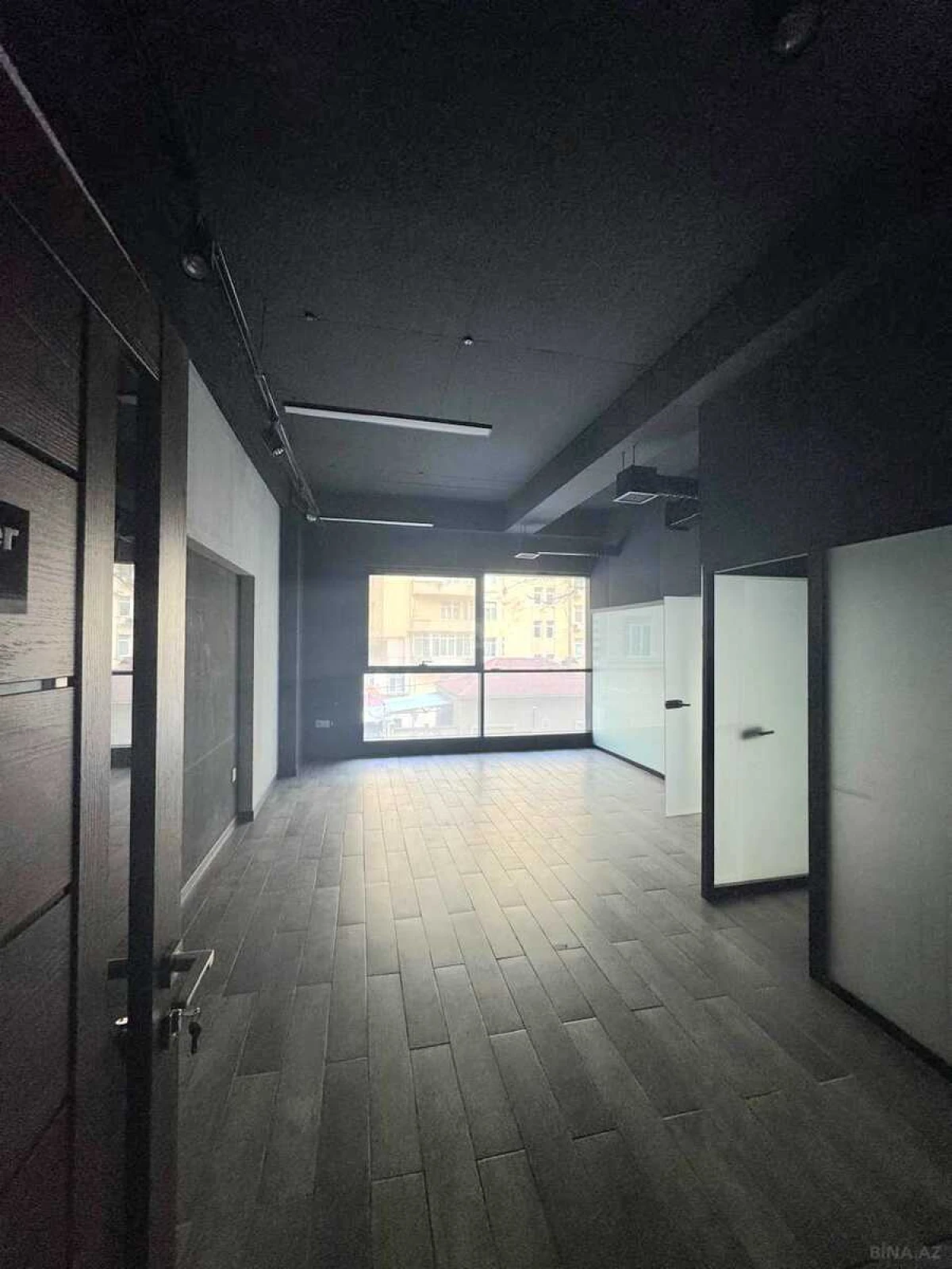 Kirayə verilir obyekt 440 m²