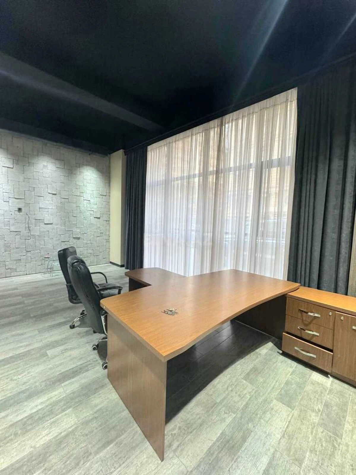 Kirayə verilir obyekt 440 m²