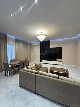 Satılır 4 otaqlı həyət evi 180 m²