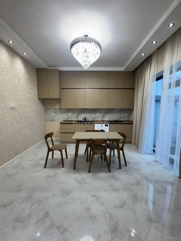 Satılır 4 otaqlı həyət evi 180 m²