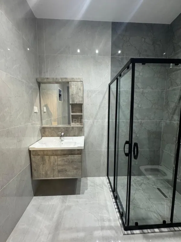 Satılır 4 otaqlı həyət evi 180 m²