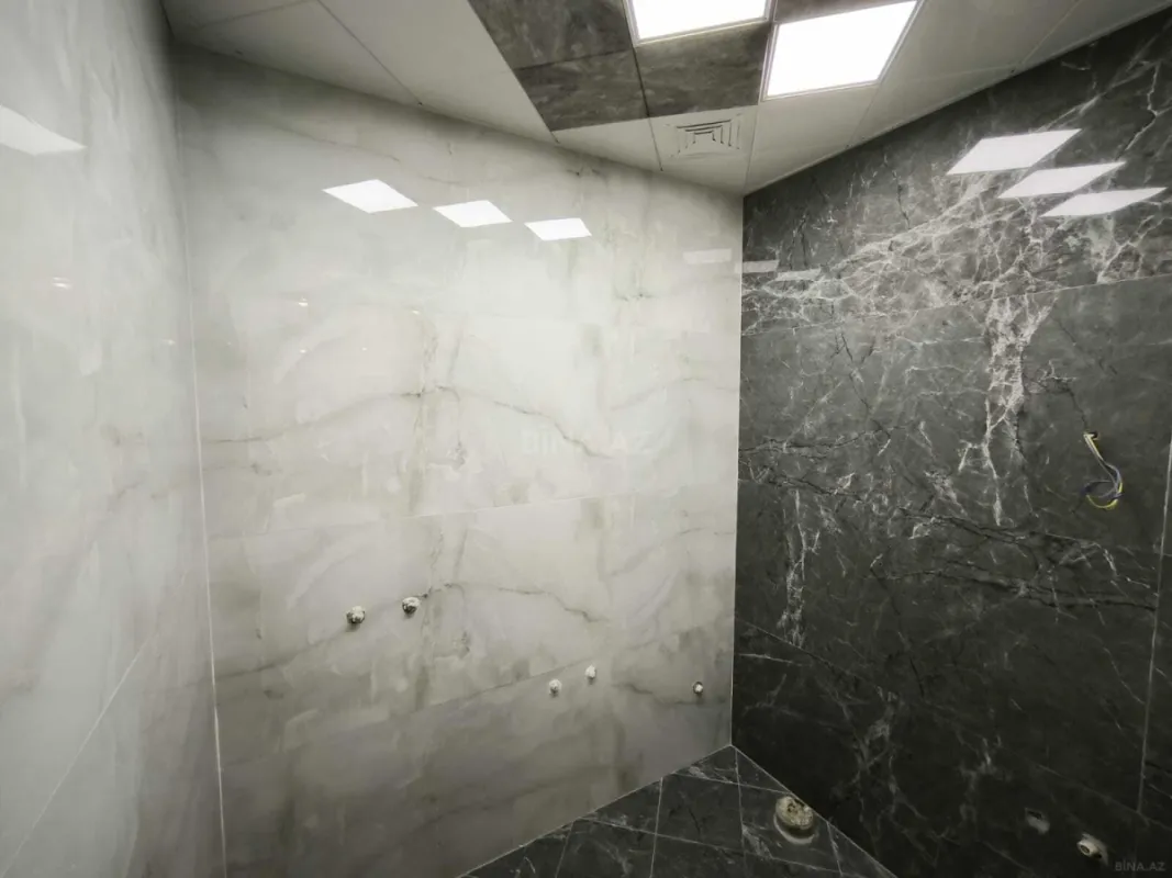 Satılır 3 otaqlı mənzil 145 m²