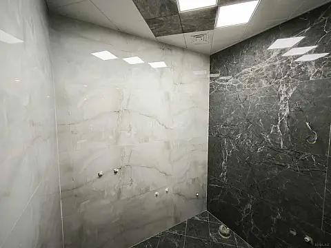 Satılır 3 otaqlı mənzil 145 m²