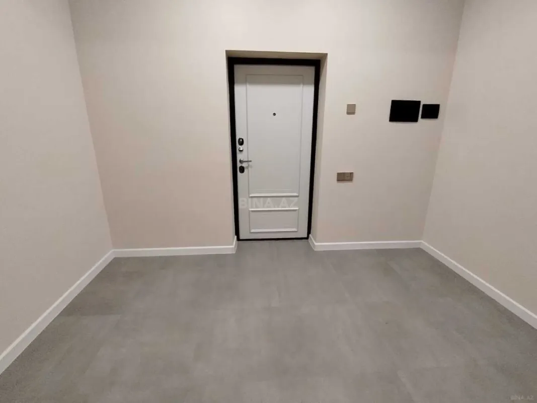 Satılır 3 otaqlı mənzil 145 m²