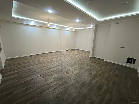 Satılır 3 otaqlı mənzil 145 m²