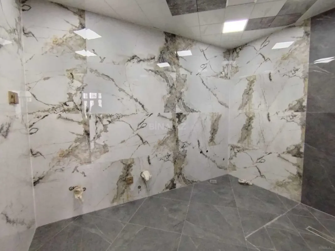 Satılır 3 otaqlı mənzil 145 m²