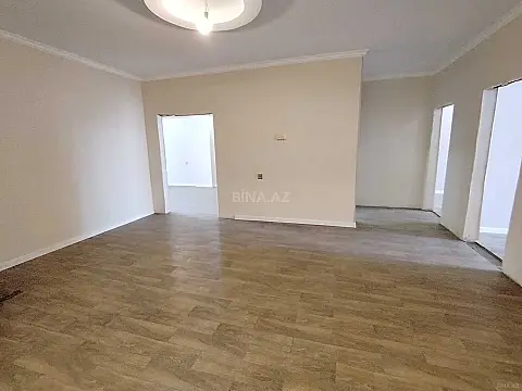 Satılır 3 otaqlı mənzil 145 m²